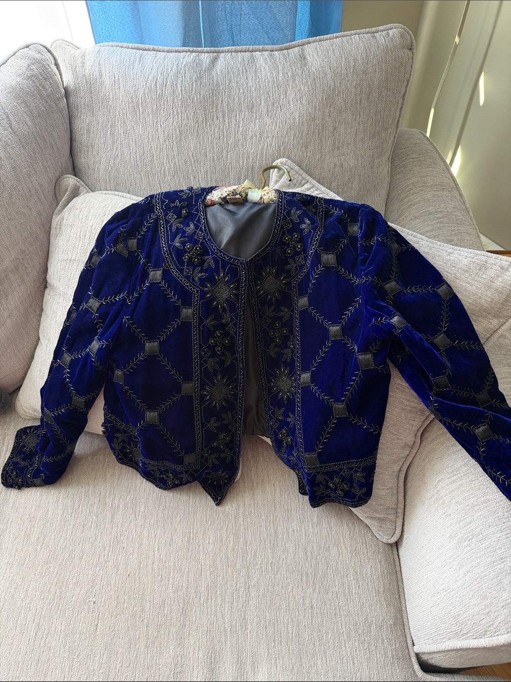 Niteline Della Roufogali Women's Embroidered Velvet Jacket - Deep Blue